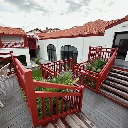 Apart-hotel Kemaris