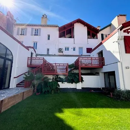 公寓式酒店 Kemaris 3*